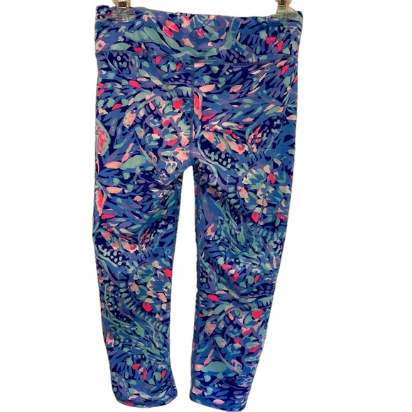 Lilly Pulitzer Party Wave Weekender Luxletic Cropped Legging - Picture 3 of 5